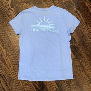 Vineyard vines t shirt